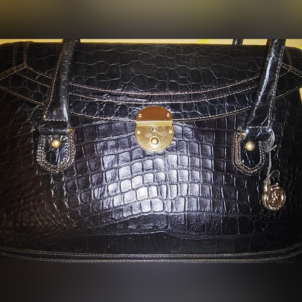 Brahmin Honor Collection Sleek Black Croc Embossed Shoulder Bag - Picture 5 of 16